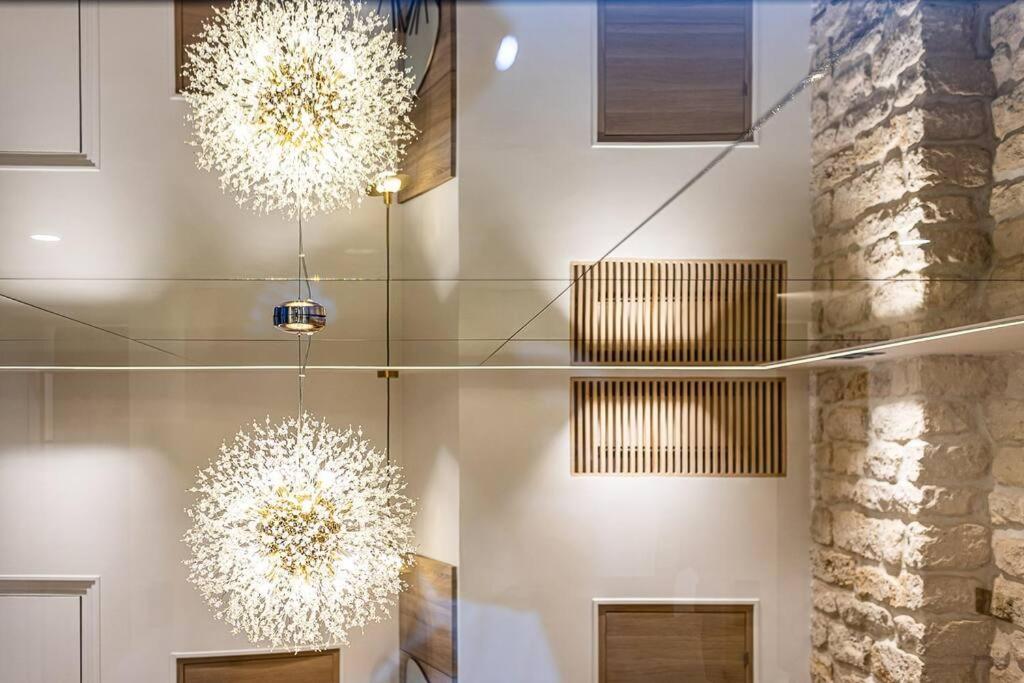 B Luxe Triplex, Cinema Near Place Des Vosges Ac Parijs