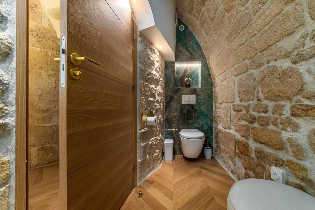 B Luxe Triplex, Cinema Near Place Des Vosges Ac Appartement Parijs