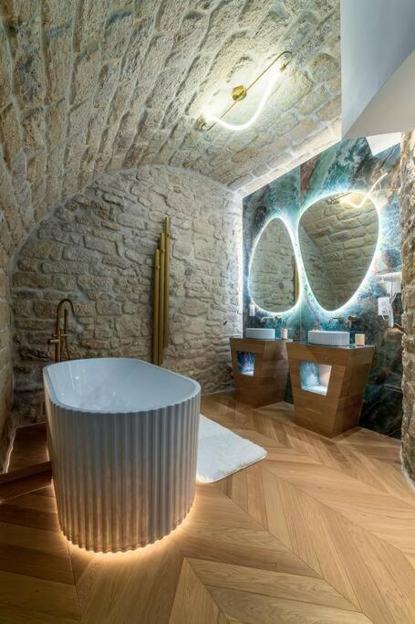 B Luxe Triplex, Cinema Near Place Des Vosges Ac Appartement *