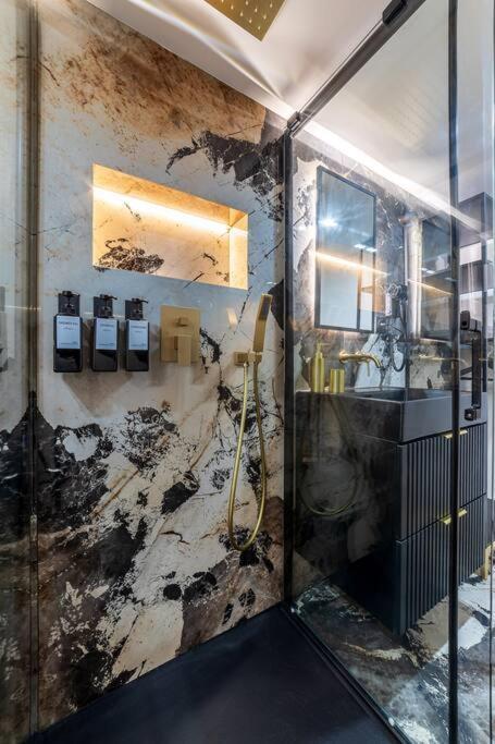 B Luxe Triplex, Cinema Near Place Des Vosges Ac Appartement
