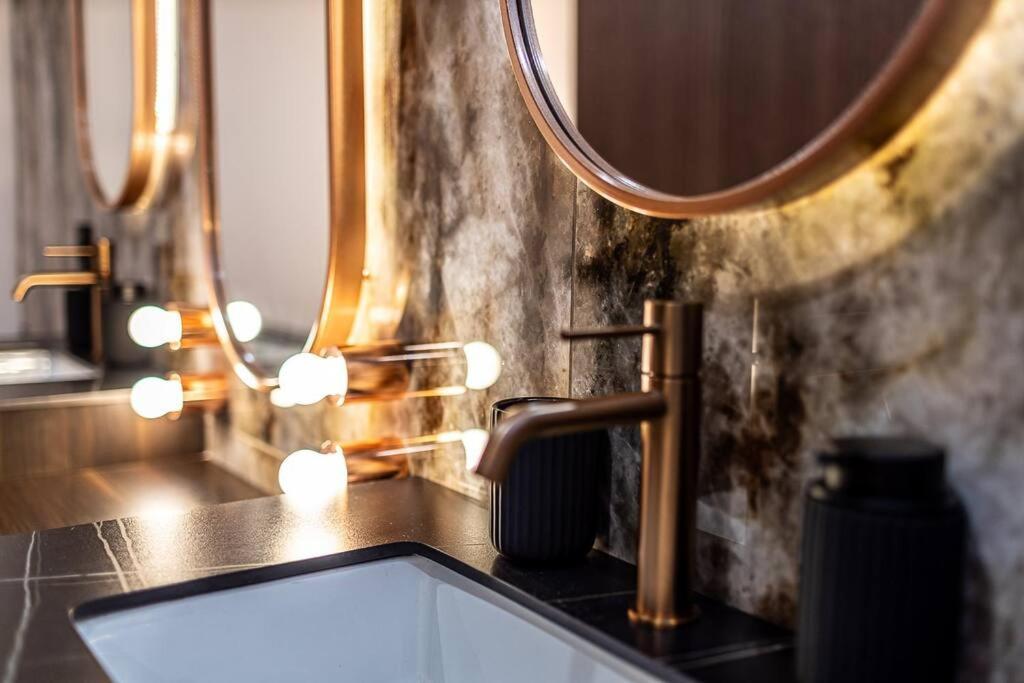 Appartement B Luxe Triplex, Cinema Near Place Des Vosges Ac *