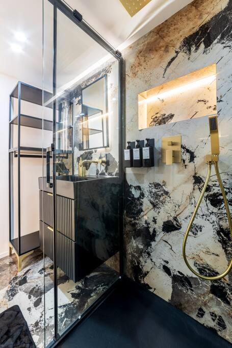 Appartement B Luxe Triplex, Cinema Near Place Des Vosges Ac *