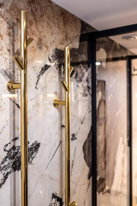 Appartement B Luxe Triplex, Cinema Near Place Des Vosges Ac *