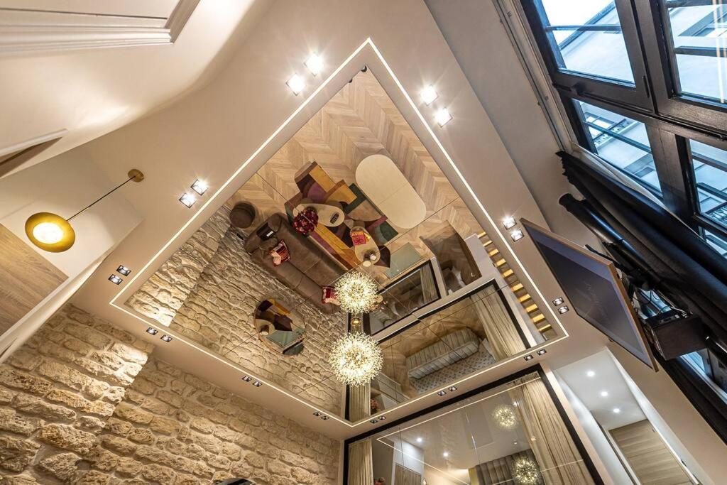 B Luxe Triplex, Cinema Near Place Des Vosges Ac Parijs