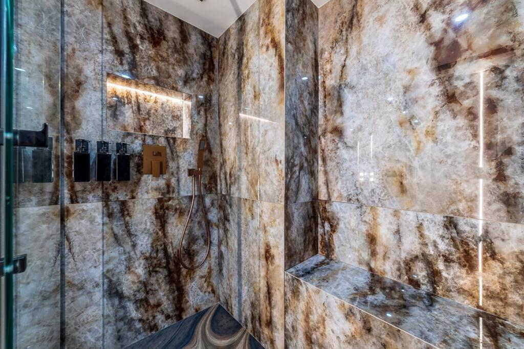 Appartement B Luxe Triplex, Cinema Near Place Des Vosges Ac *